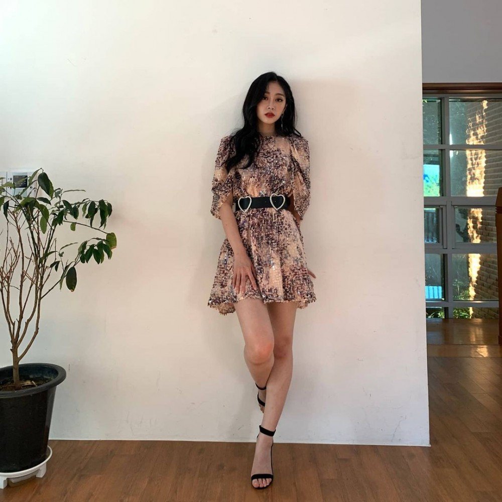 고급진 느낌나는 러블리즈 지수 인스타 사진